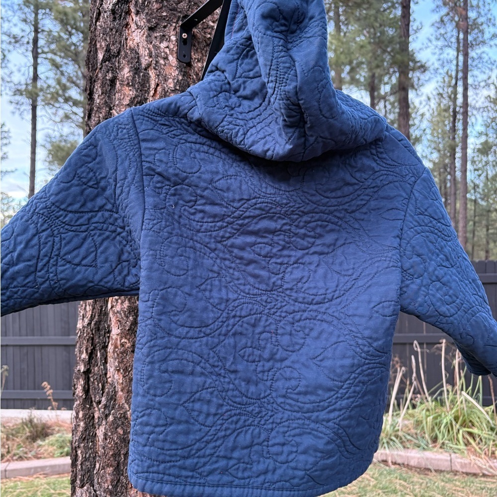 Kids Quilted Hoodie with Whale Design - Picture 5 of 5